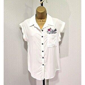 White Embroidered Flower Top Womens Sm Cap Sleeve Pocket Cottage Travel Garden